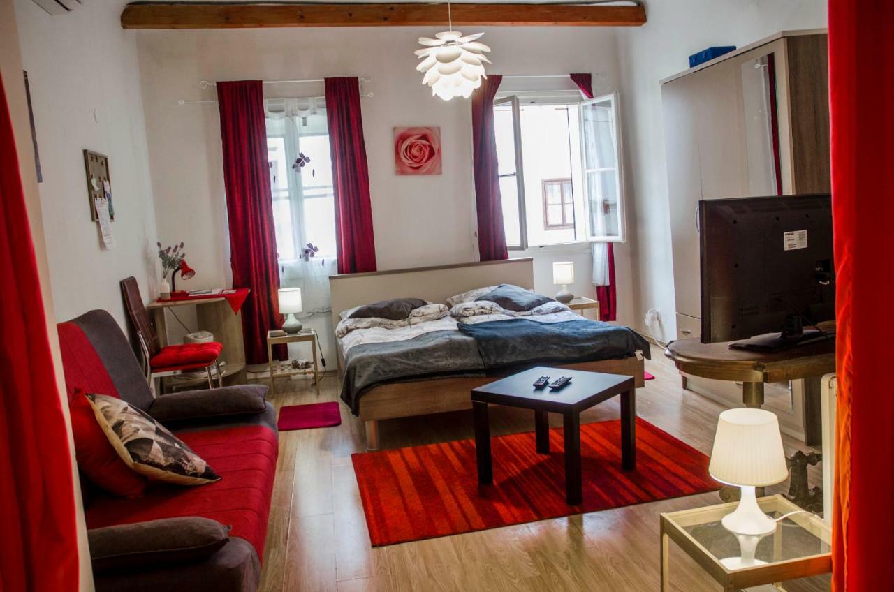 Rooms And Apartment Veral-Ka Karlovac Extérieur photo
